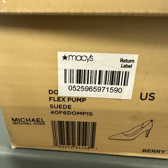 MK Ladies red pumps - Picture 6 of 6